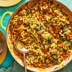 Cheesy Macaroni And Beef Skillet