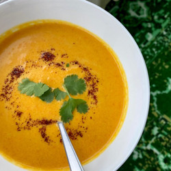 Creamy Curried Carrot Soup (dairy-free, Vegan)