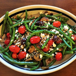 Fresh Green Bean Salad With Balsamic Glaze