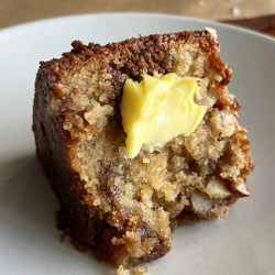 Almond Cinnamon Roll Cake