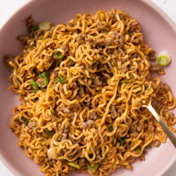 Pork And Garlic Noodles Recipe (20 Minutes)