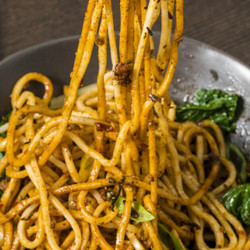 Sichuan Noodles With Chili Sauce And Pork