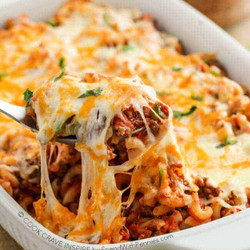 Cheesy Beef &amp; Macaroni Casserole