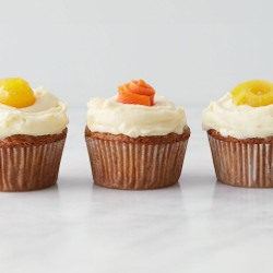 Carrot Cake Cupcakes With Cream Cheese Frosting