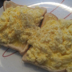 Microwave Scrambled Eggs Recipe