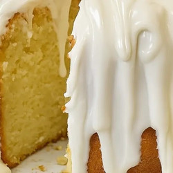 Slap Ya Momma Pound Cake