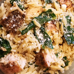 Creamy Pesto Chicken &amp; Spinach Orzo Dinner