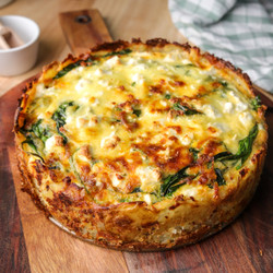 Cheesy Smashed Potato Pie With Spinach, Leek And Broccoli
