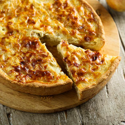 Simple Bacon, Onion And Cheese Brioche Breakfast Tart