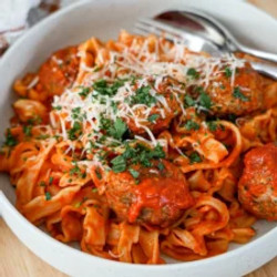 Pasta With Baked Meatballs In Garlicky Tomato Sauce
