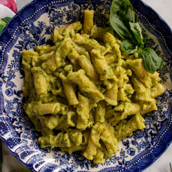 Pasta With Zucchini Sauce