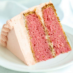 Easy Homemade Strawberry Cake Recipe