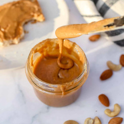 Healthy Copycat Lotus Biscoff Spread