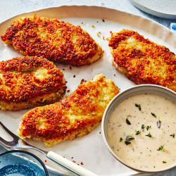 Crispy Pork Chops With Gravy