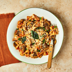 Spicy Chicken &amp; Mushroom Arrabbiata With Basil