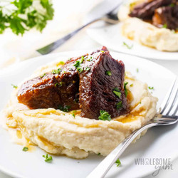 Instant Pot Short Ribs (5 Ingredients!)