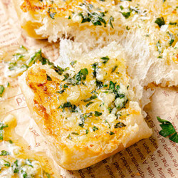 The 10-minute Trick For The Easiest Garlic Bread