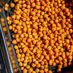Ridiculously Crispy Air Fryer Chickpeas (in 15 Minutes)