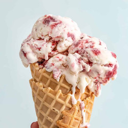 No-churn Strawberry Ice Cream