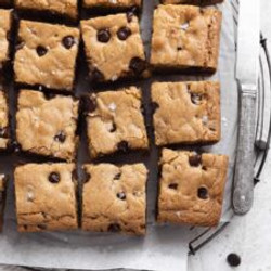 The Best Chocolate Chip Blondies