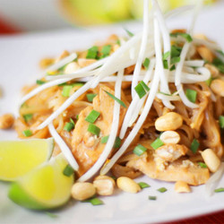Classic Chicken Pad Thai