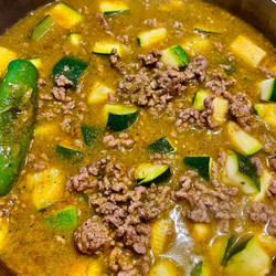 Calabacitas Con Carne Molida En Salsa Verde