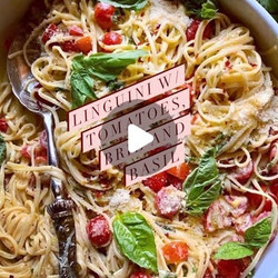 Melted Brie Tomato Pasta