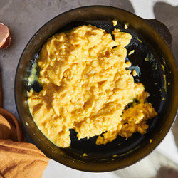 Cast Iron Soft-scrambled Eggs