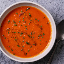 15-minute Creamy Tomato Soup (vegan) Recipe