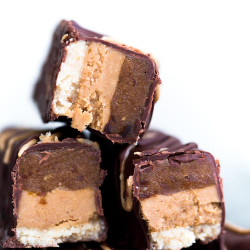 Vegan Twix Bars With Biscoff Spread