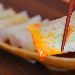 Crispy Shrimp Dumplings With Rice Paper