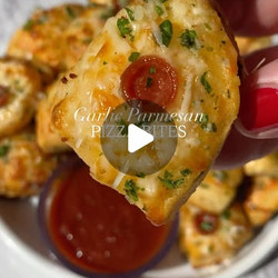 Garlic Parmesan Pizza Bites