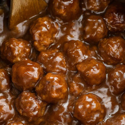 Slow Cooker Salisbury Steak Meatballs: Family-friendly Comfort