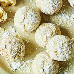 Amaretti Biscuits