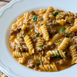 Easy Cheeseburger Pasta Skillet