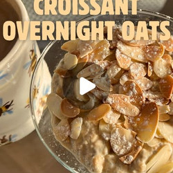 Almond Croissant Overnight Oats