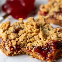 Pb&amp;j Crumble Bars