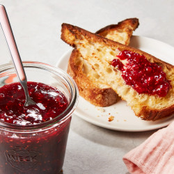 Old-fashioned Raspberry Jam