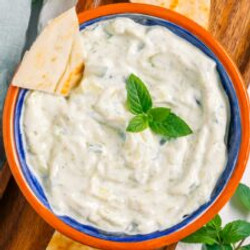 Creamy Vegan Tzatziki Sauce (with Tofu)