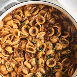 One-pot French Onion Soup Pasta