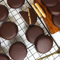 Copycat Tagalong Cookies
