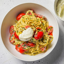 Pasta With Ricotta, Tomatoes And Herbs