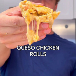 Macro-friendly Queso Chicken Rolls