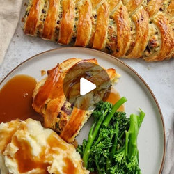 Feta &amp; Red Onion Plait