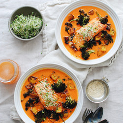 Thai Salmon And Broccoli Bowls