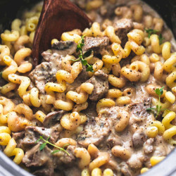 Slow Cooker Creamy Beef Stroganoff