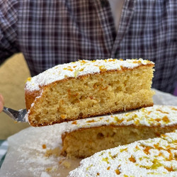 Lemon And Ricotta Cake