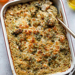 Cheesy Chicken And Broccoli Quinoa Bake