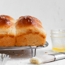 Gluten Free Dinner Rolls