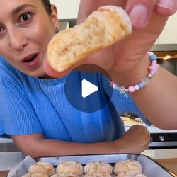Laura Sharrad's Mum's Amaretti